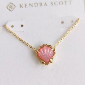 Kendra Scott Brynne Shell Gold Short Pendant Necklace